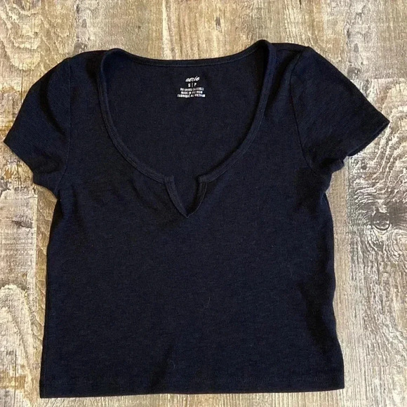 Aerie| Crop  T- shirt - Picture 1 of 4